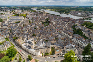 votre specialiste photos et videos vue du ciel sur blois - tele-pilote drone